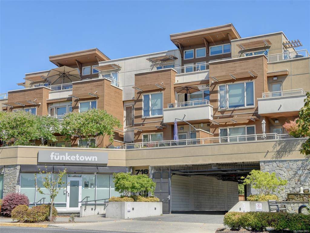 Central Saanich, BC V8M 1P7,7161 West Saanich Rd #307