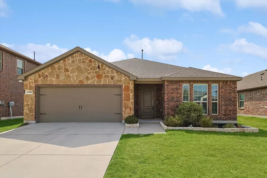 4109 Spur Trail Drive, Denton, TX 76208