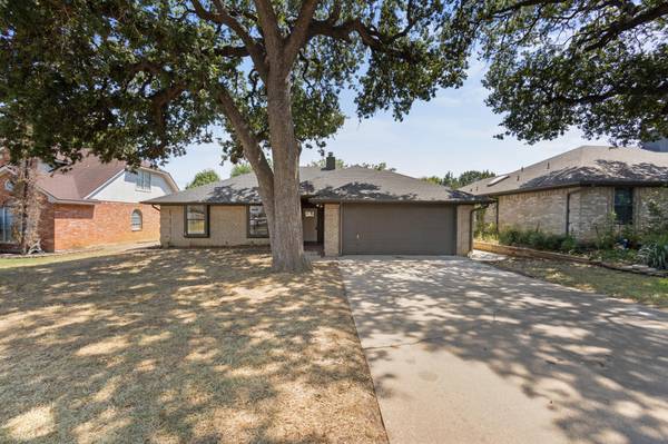 7632 Jamie Renee Lane, North Richland Hills, TX 76182