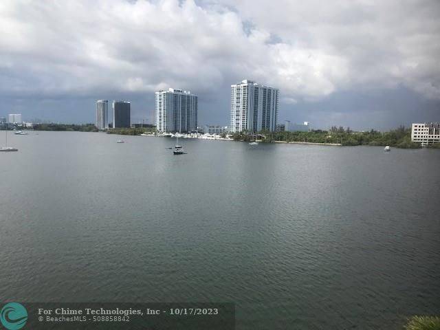 Aventura, FL 33160,2920 Point East Dr  #N-504