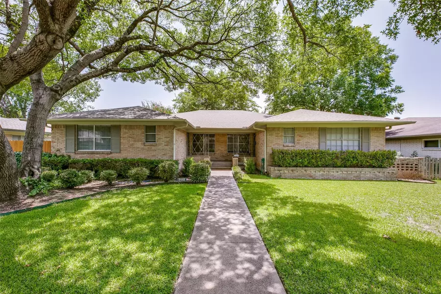 7446 Walling Lane, Dallas, TX 75231