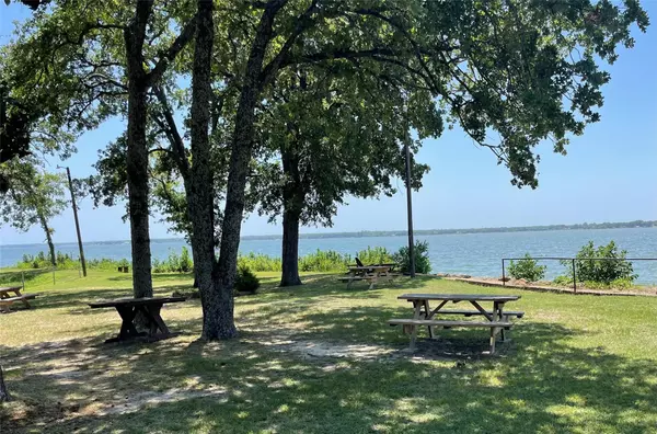 West Tawakoni, TX 75474,308 Comanche Trail