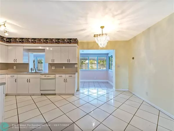 Deerfield Beach, FL 33441,333 SE 10th Ct