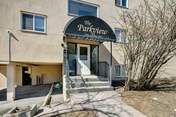 Calgary, AB T3C 0N5,1703 11 AVE SW #23