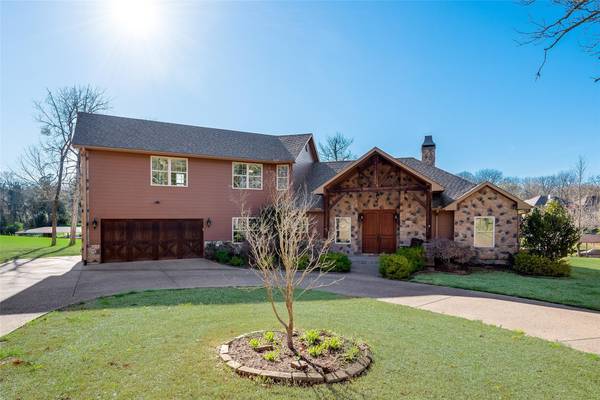 107 Bull Run Drive, Streetman, TX 75859