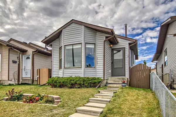 Calgary, AB T3J2P7,14 Tararidge Close NE