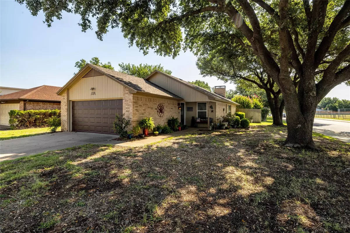 Euless, TX 76039,1710 Mimosa Lane