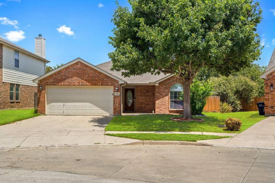 6104 Bullhead Drive, Fort Worth, TX 76179