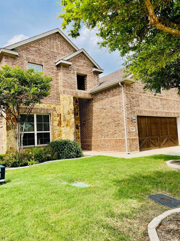 209 Bentley Drive, Midlothian, TX 76065