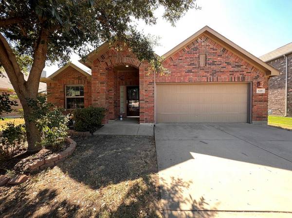 628 Handle Drive, Crowley, TX 76036