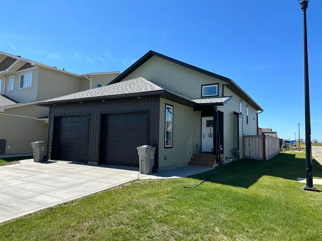 Grande Prairie, AB T8V 6T2,10634 114C ST