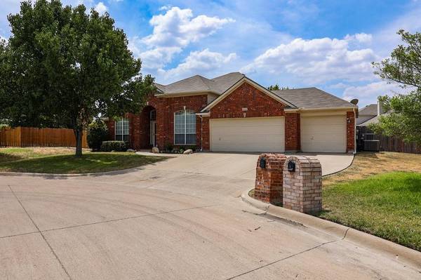 8312 Big Stone Court, Fort Worth, TX 76123