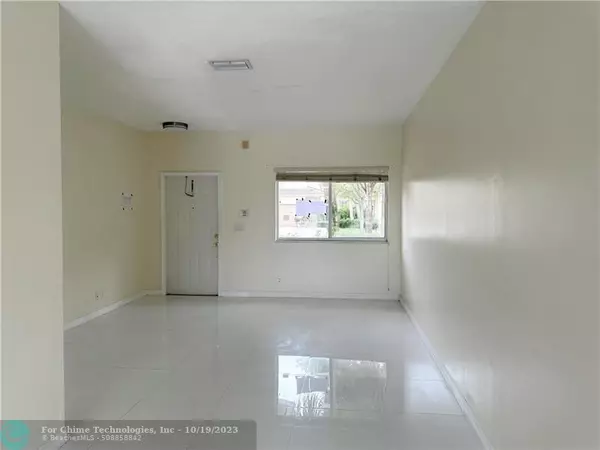 Coconut Creek, FL 33073,4722 Lago Vista Dr  #4722