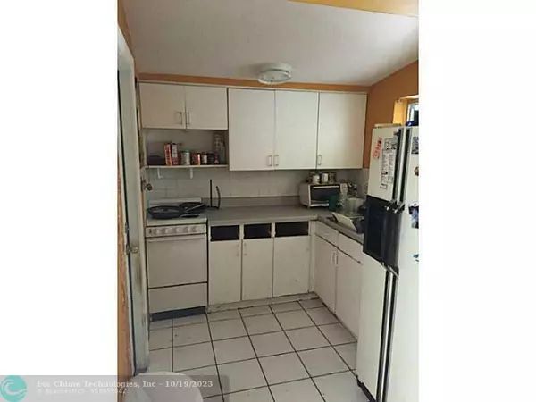 Deerfield Beach, FL 33441,1341 SE 2ND ST  #1-2