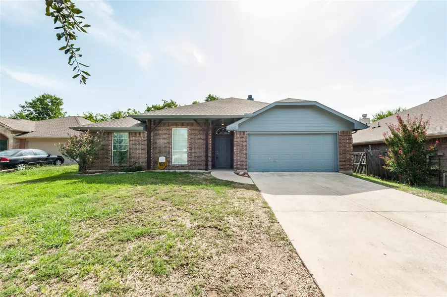 3906 Canton Court, Denton, TX 76208