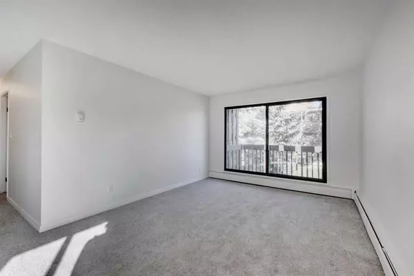 Calgary, AB T2J 5P1,366 94 AVE SE #48