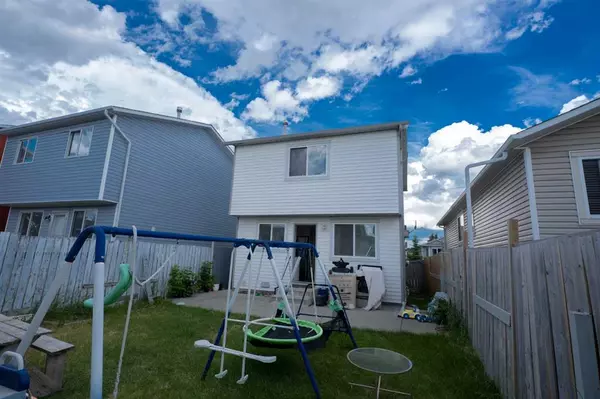 Calgary, AB t3j3e1,105 martinbrook PL NE