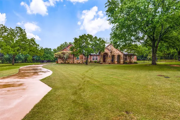 Mansfield, TX 76063,7401 Red Leaf Court