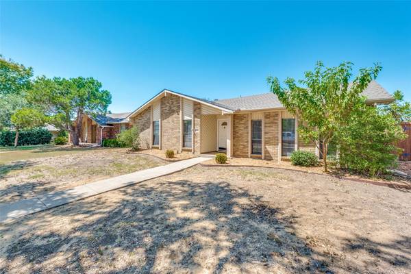 5224 Sherman Drive, The Colony, TX 75056