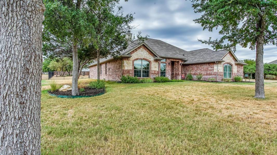 220 Parker Oaks Lane, Hudson Oaks, TX 76087