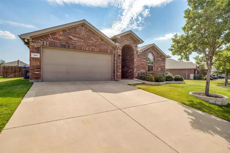 326 Pin Cushion Trail, Burleson, TX 76028