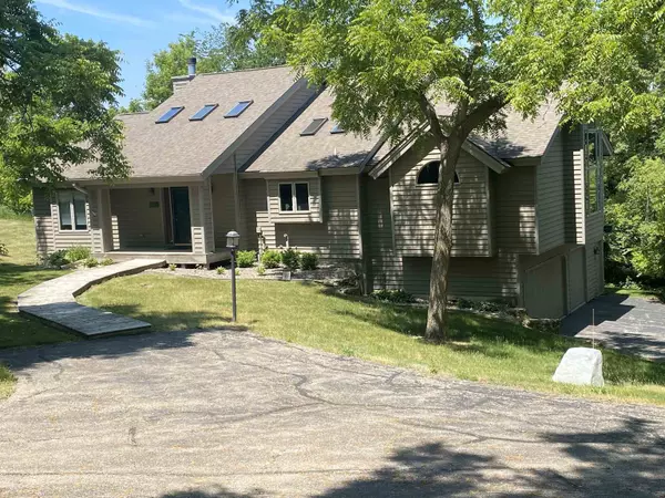 Galena, IL 61036,4726 W Longhollow Road