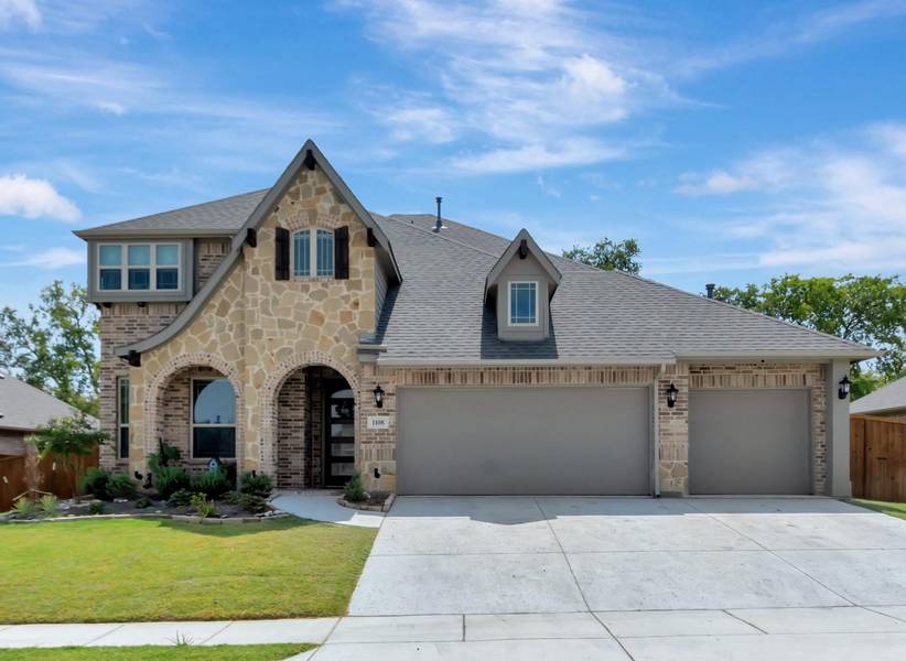 1108 Wrenwood Drive, Justin, TX 76247