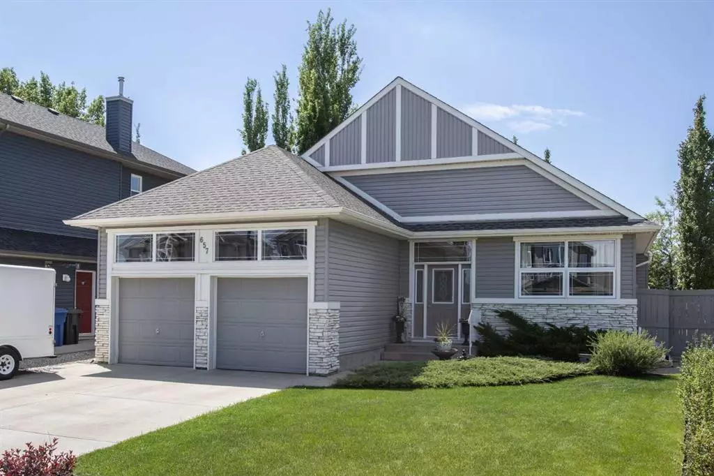 Chestermere, AB T1X 1H9,657 Victoria Beach Bay