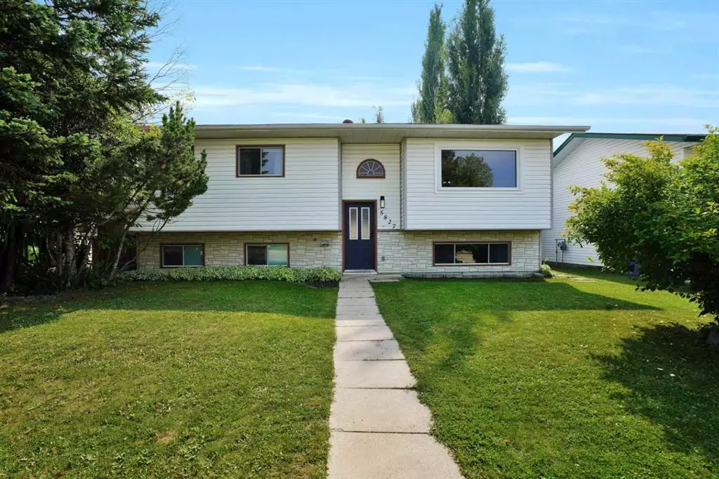 Rocky Mountain House, AB T4T 1K2,5827 60 AVE