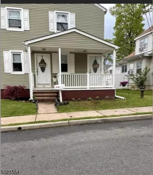 13 Harrison St, Sayreville Boro, NJ 08872