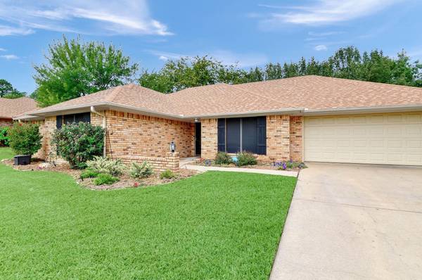 4017 Shadow Circle, Denison, TX 75020