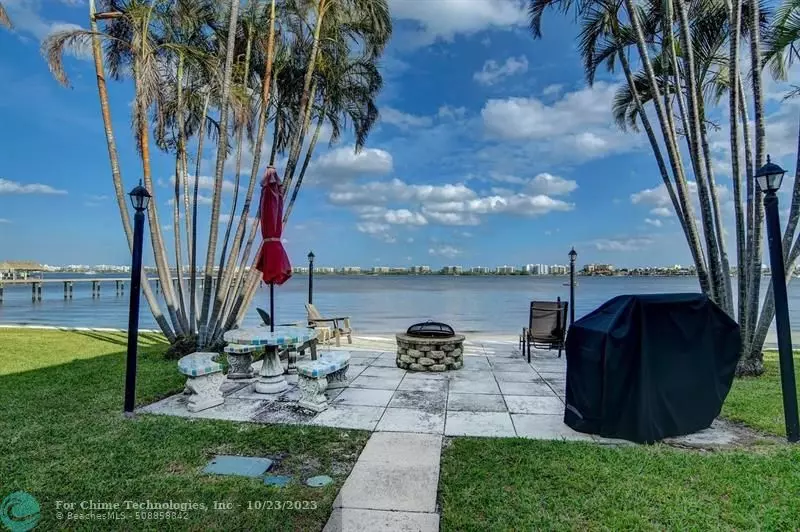 1426 S Lakeside Dr  #33, Lake Worth Beach, FL 33460