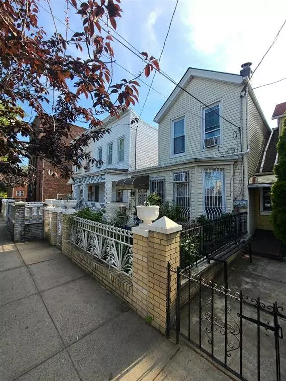 Brooklyn, NY 11208,568 Hemlock ST