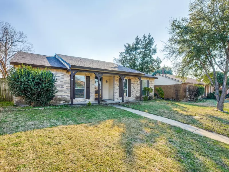 720 Via Barcelona, Mesquite, TX 75150