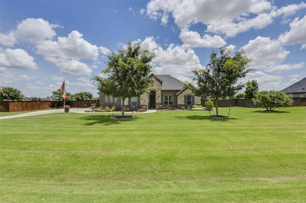 112 Shepherds Hill Road,  Waxahachie,  TX 75165