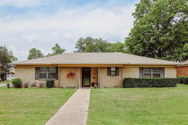 3205 E Houston Street, Paris, TX 75460