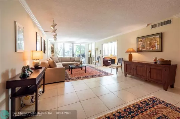 Pompano Beach, FL 33069,804 Cypress Grove Ln  #207