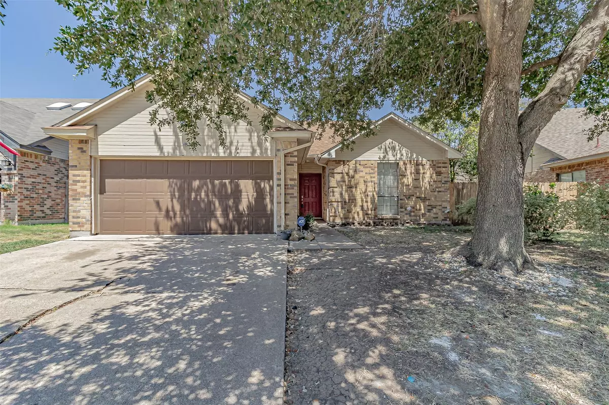 Arlington, TX 76015,3418 Swan Court