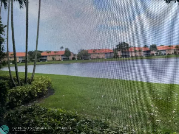 Boynton Beach, FL 33437,9939 Seacrest Circle  #102