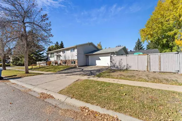 Calgary, AB T2W 3S6,184 Woodridge DR SW