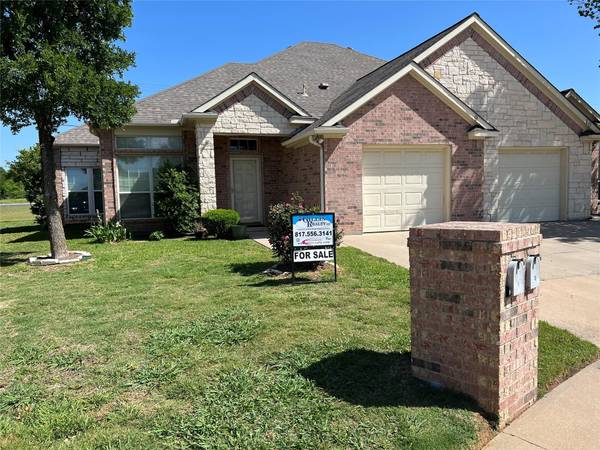 501 S Old Betsy Road #9, Keene, TX 76059