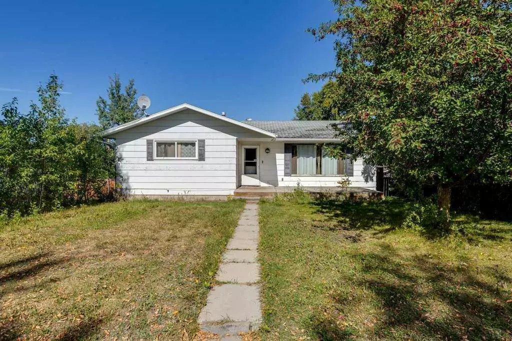 Sylvan Lake, AB T4S 1G8,5120 47A AVE