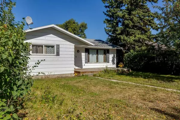 Sylvan Lake, AB T4S 1G8,5120 47A AVE