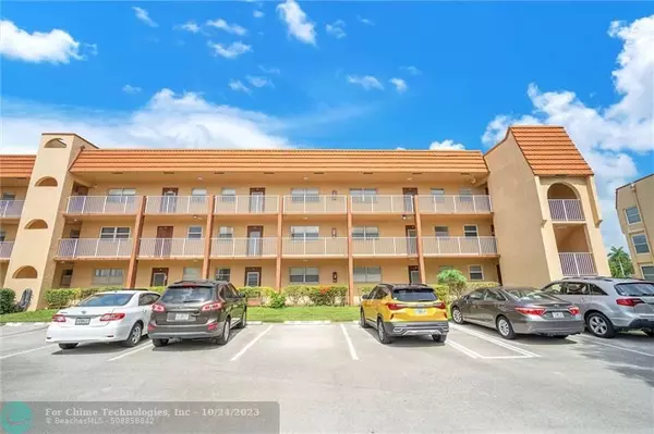 Sunrise, FL 33322,9010 Sunrise Lakes Blvd  #211