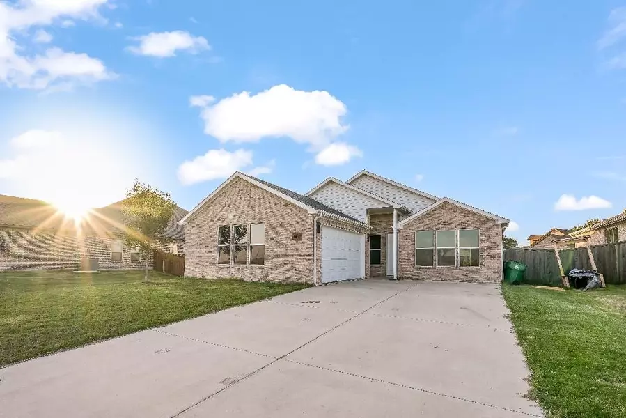 801 W Sunset Boulevard, Celina, TX 75009