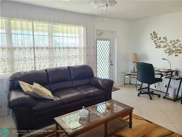 Deerfield Beach, FL 33442,164 Farnham G  #164