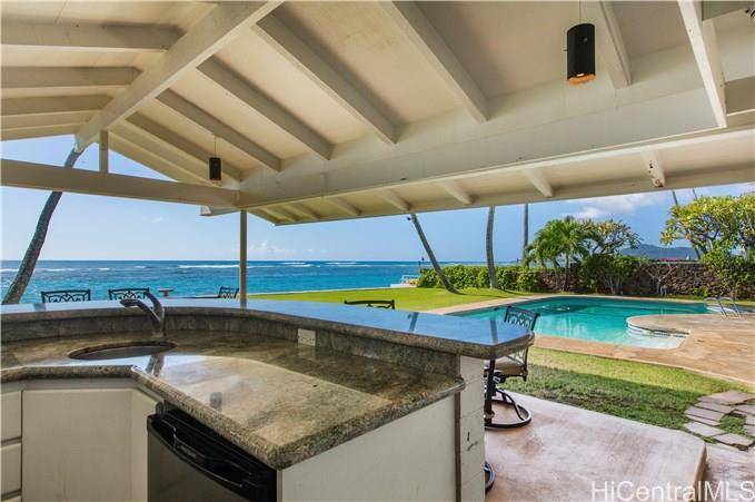 Honolulu, HI 96821,202 Wailupe Circle
