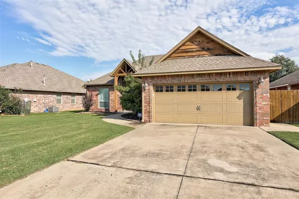 Choctaw, OK 73020,13153 Austrian Pine Drive