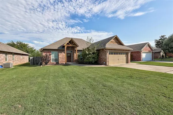 Choctaw, OK 73020,13153 Austrian Pine Drive