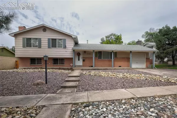 2122 Clarkson DR, Colorado Springs, CO 80909